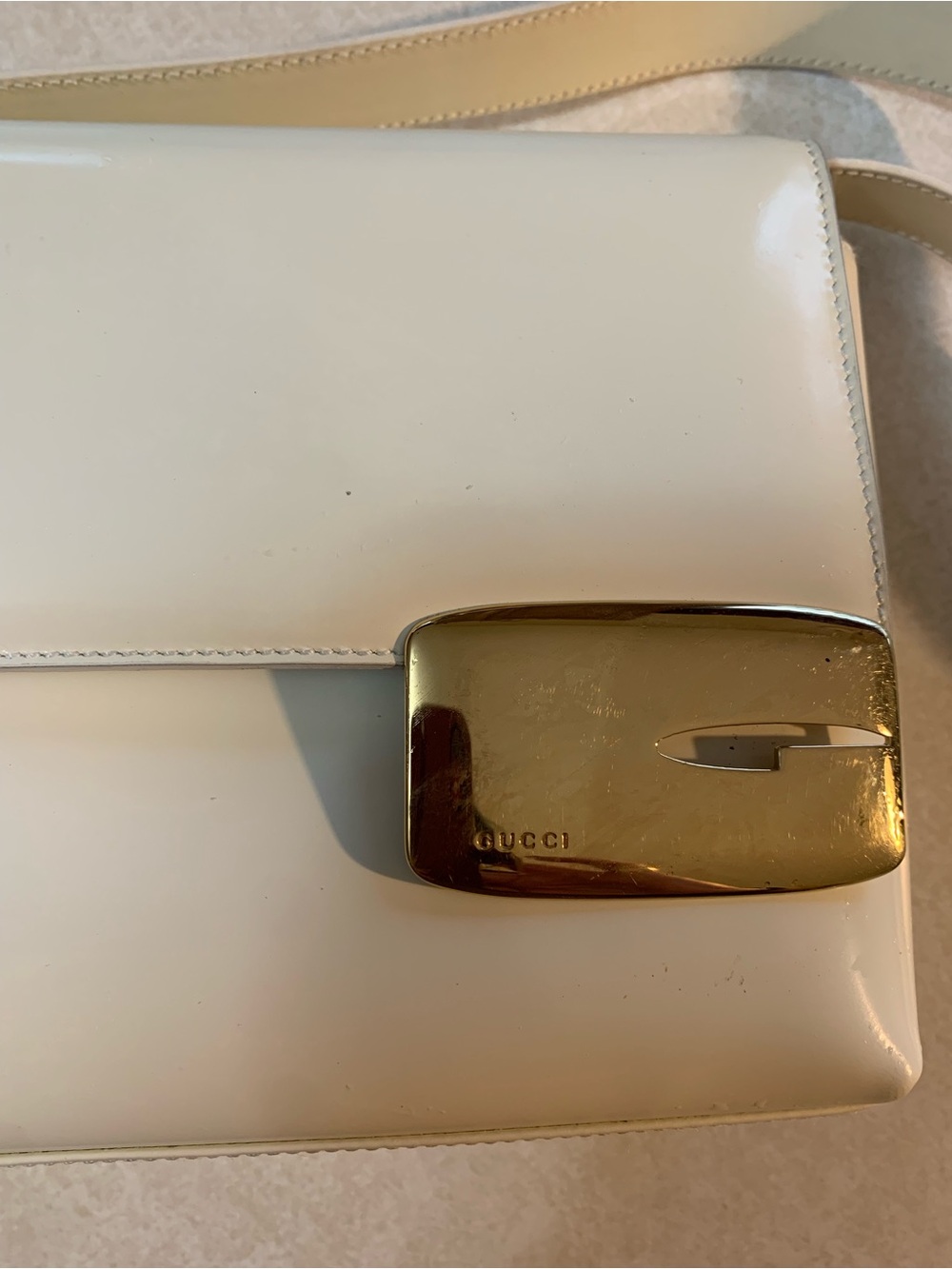 Gucci Cream Patent Leather  Shoulder Bag with Gold Hardware - Picture 6 of 9